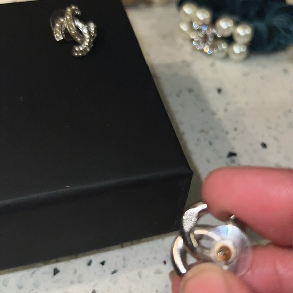 Chanel CC pearl vintage earrings - Picture 3 of 5
